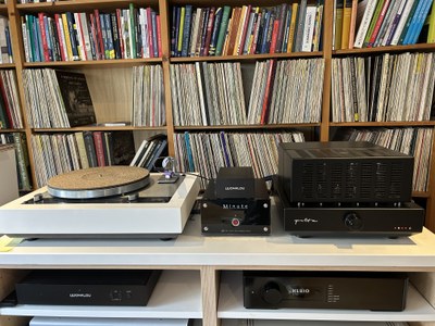 The Thorens TD160 was renovated with a new white MDF plinth, Design Build Listen Classic tonearm and a Nagaoka MP200 cartridge.